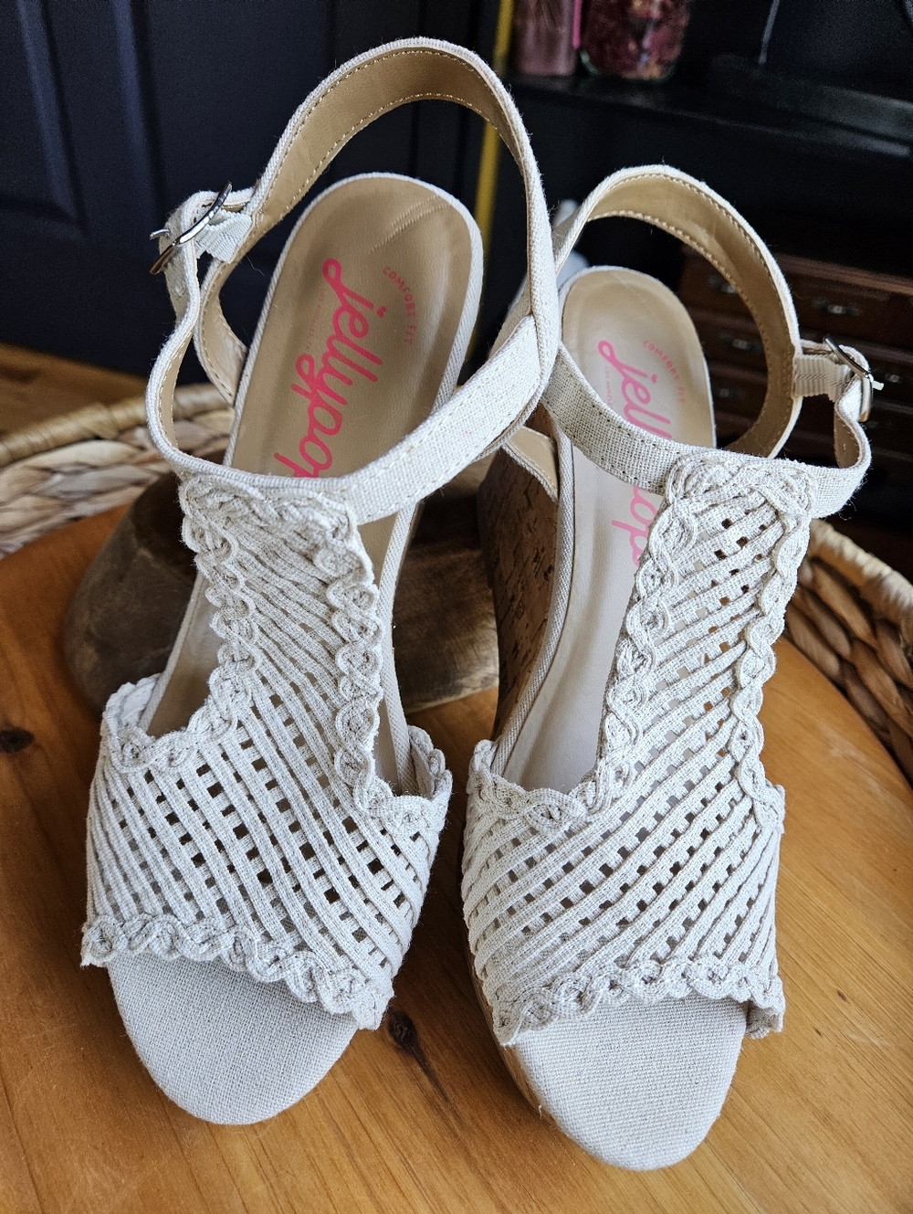 NIB Jelly Pop Size 9 Wedge Shoes